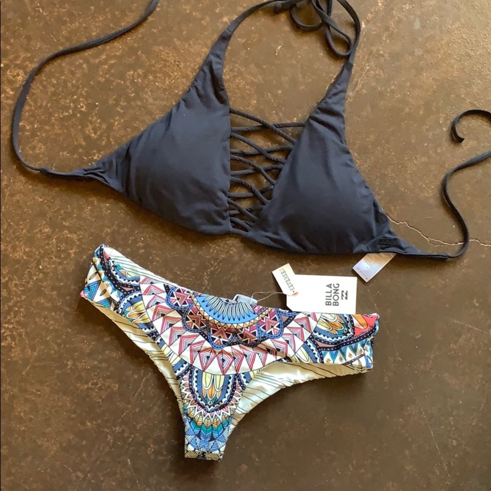 NWT Billabong reversible strappy bikini